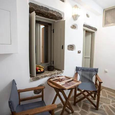 Feriehus Marina's Traditional Stone House