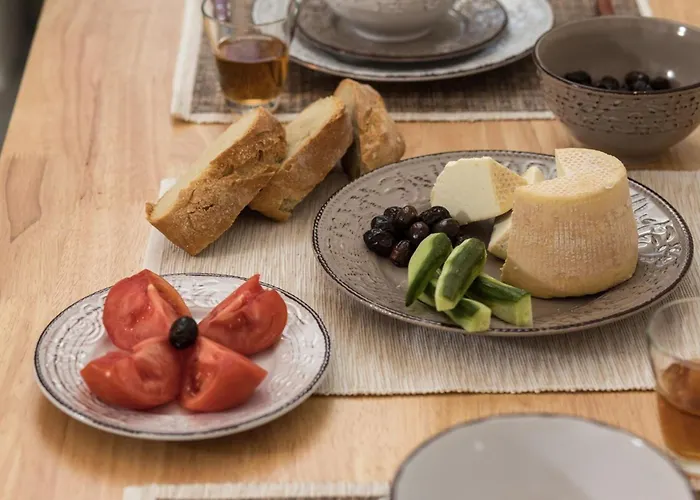 Feriehus Marina's Traditional Stone House