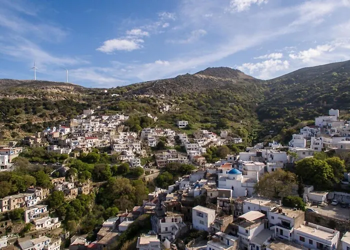 Feriehus Marina's Traditional Stone House *