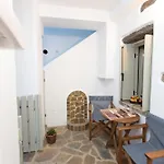 Tatil Evi Marina's Traditional Stone House Koronos